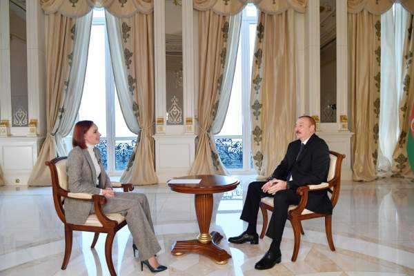 Prezident Rusiya kanalına geniş müsahibə verdi: \"Bu, qarayaxma, şantaj və təzyiq göstərmək...\"  
