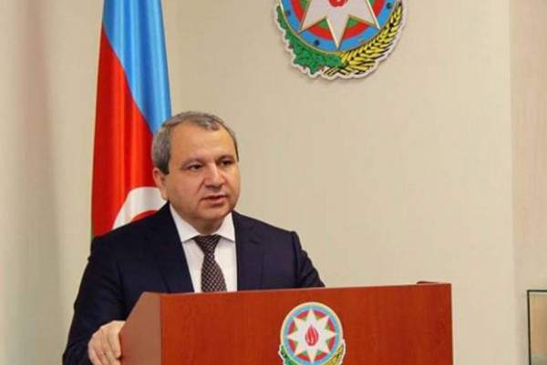Bakı Dövlət Universitetində məzun günü: rektor 156 min manat ayırdı