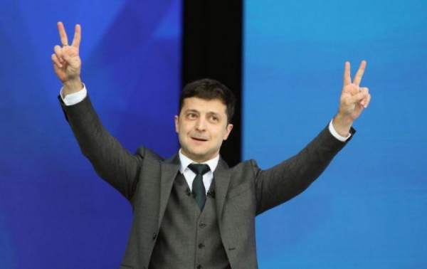 Zelenski&nbsp;hərbi əməliyyatların davam etdiyi&nbsp;bölgəyə gedib
