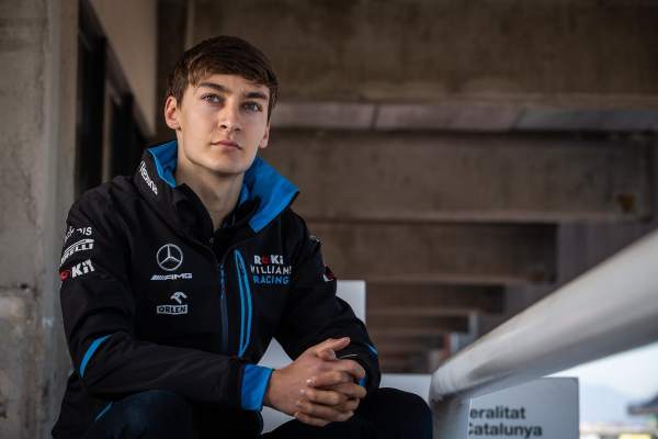 \"Formula 1\" pilotu Bakıda xəstələnib