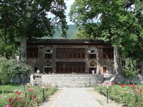 Azərbaycanın Xan sarayı və Şəkinin tarixi mərkəzi Dünya İrs Siyahısına salınıb