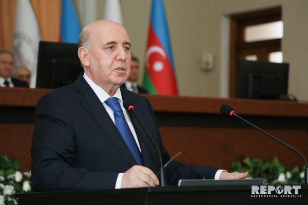 Əhliman Əmiraslanovun qardaşı oğlu vaxtından əvvəl azadlığa buraxıldı - Niyə tutulmuşdu? (FOTO)