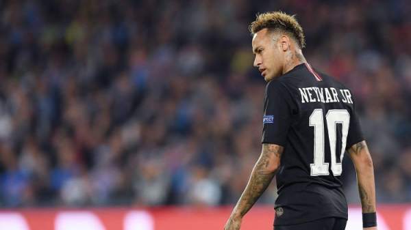 Neymar \"Barselona\"dan başqa üç klubdan birinə keçmək istəyir