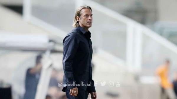 \"Qarabağ\"a uduzan APOEL baş məşqçisi ilə yollarını ayırıb