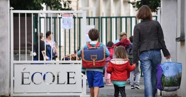 Fransada uşaqlar məktəbə üç yaşından gedəcək
