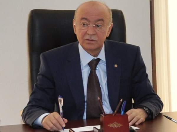 SABİQ RƏİS KƏMALƏDDİN HEYDƏROVLA MƏHKƏMƏ DAVASINA ÇIXDI - Qalmaqal