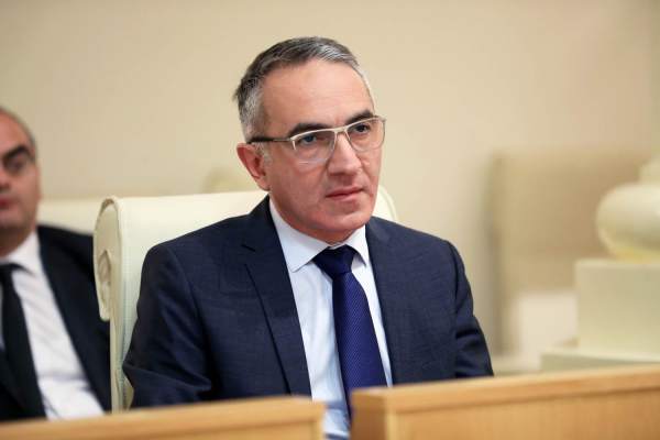 Təhsil naziri istefa verib