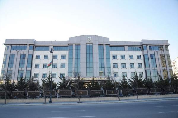 Bakı Şəhər Baş Polis İdarəsi&nbsp;bloger və jurnalisti axtarışa verdi - Bu maddələrlə (FOTO)