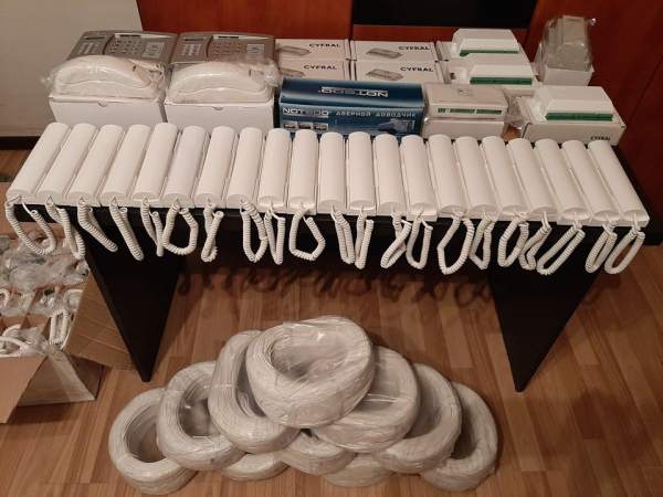 Şirkətdən 85 min manatlıq domofon avadanlıqları oğurlayanlar tutuldu