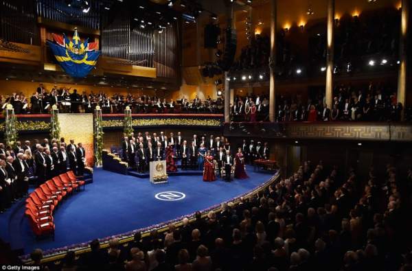 Nobel mükafatları sahiblərinə verildi- Müxalif lider&nbsp;niyə yoxa çıxıb? (FOTO)