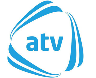ATV-nin canlı efirində biabırçılıq, Röya yıxıldı - Video