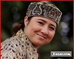 Tanınmız muğam ifaçısı Aygün Bəylər ana olub
