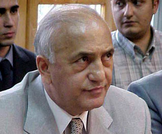 Əli insanovun qızı ilə general Məhərrəm Əliyevin oğlunun məhkəməsi bazlayır