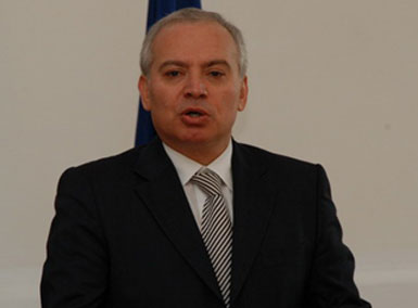 Konstitusiya Məhkəməsinin sədrinə \"Şöhrət\" ordeni verildi - Sərəncam  
