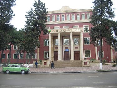 Gəncə Dövlət Universitetinin dekan müavininə cinayət işi açılıb - İki maddə ilə&nbsp;