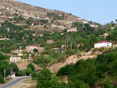 Əziz Laçın, sən azadsan...