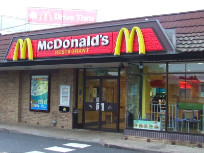 "McDonald&rsquo;s"ın reklamı yalan çıxdı