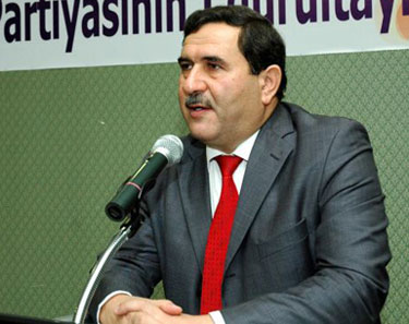 Qulamhüseyn Əlibəyli:\"Talançılıq hakimiyyətin reytinqini aşağı salıb\"