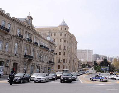 Anım Günü ilə əlaqədar saat 12:00-da bütün yollarda hərəkət dayandırılacaq