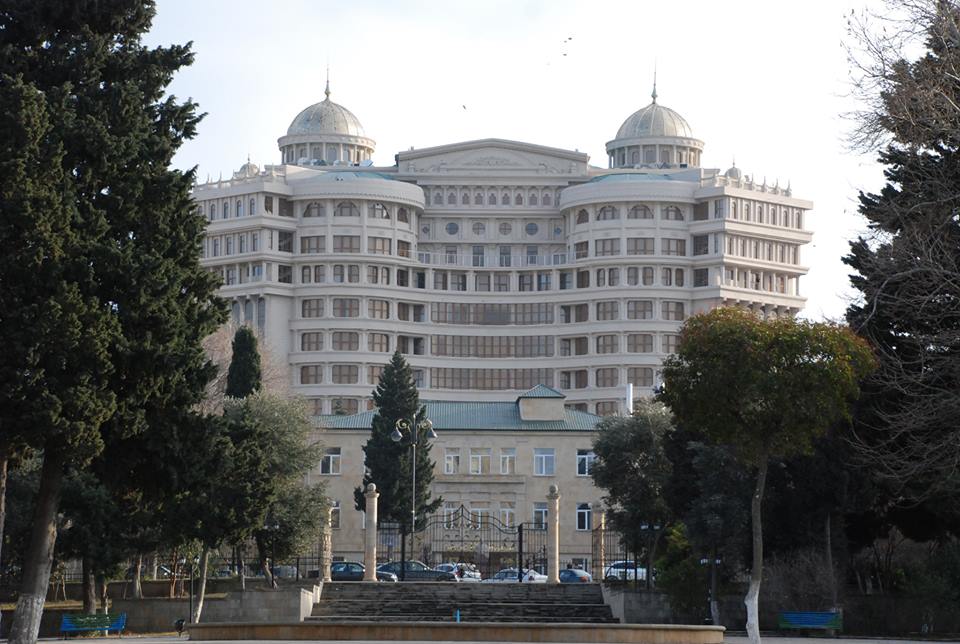 Tibb Universitetində vergi yoxlaması başladı -   ATU-nun klinikaları vergidən yayınır?  