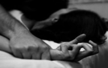 Ata 14 yaşlı qızını zorlayan kişidən dəhşətli qisas aldı - Təfərrüat