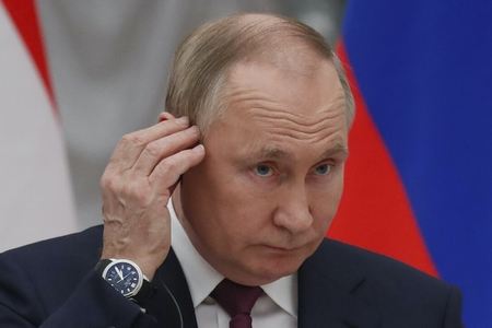 Putinin dəbdəbəli aksesuarları: “O bunun üçün 6 illik maaşını avans alıb” 