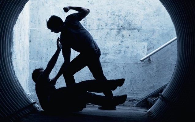 Bakıda şagird müəllimi döydü 