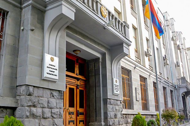 Ermənistanda yüksək rütbəli hərbçilər həbs edildi 