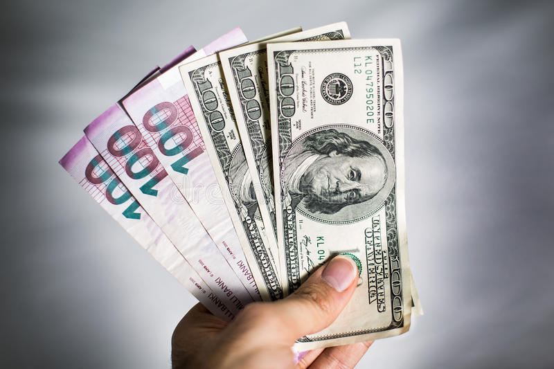 Azərbaycanda DEVALVASİYA OLACAQ? - Tanınmış ekspertdən BƏDBİN PROQNOZ