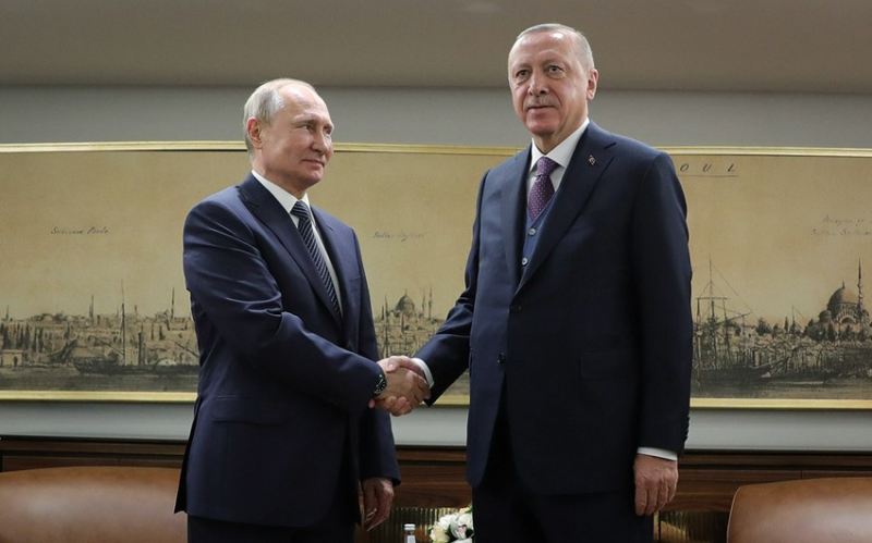 Putin  Ərdoğana nəyə görə təşəkkür edib? 