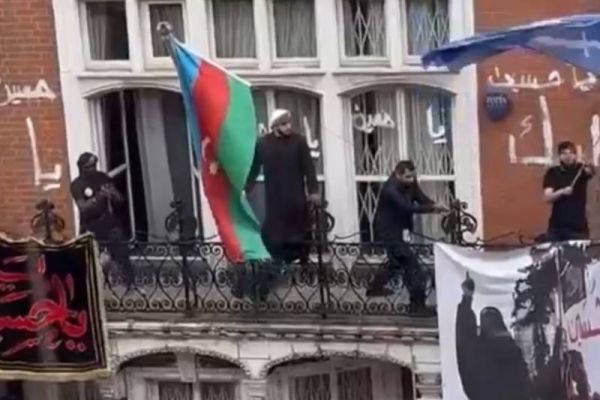 Azərbaycanın Londondakı səfirliyinə hücuma görə 8 nəfər saxlanılıb - FOTO, VİDEO 