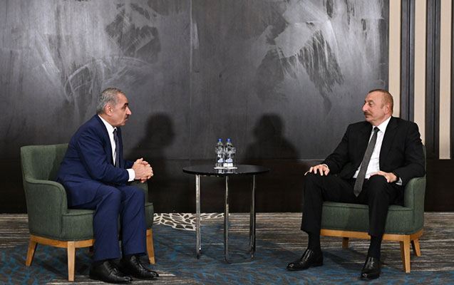 İlham Əliyev Konyada Fələstinin Baş naziri ilə görüşdü - Foto