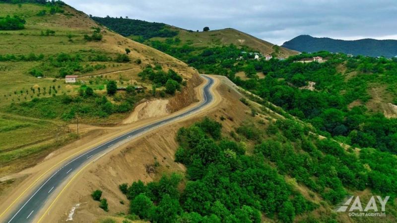 Laçın dəhlizinə alternativ yolun ətrafında da ermənilər məksunlaşıb? - Yeni yolda DİQQƏTÇƏKƏN MƏQAM