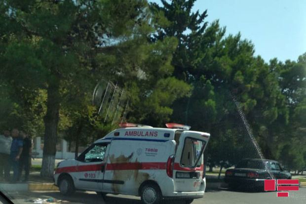 Sumqayıtda təcili yardım maşını qəzaya uğrayıb, üç nəfər xəsarət alıb – FOTO 