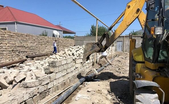 Bakıda su xəttinin yerini özbaşına dəyişməyə cəhd... 