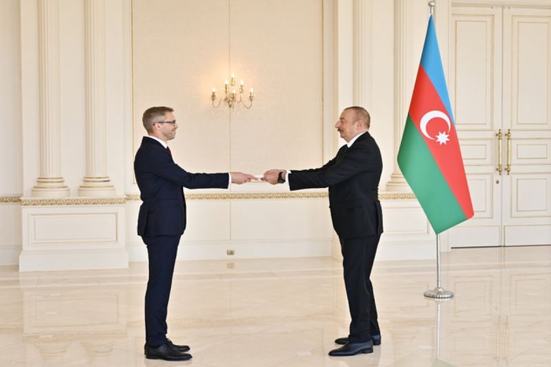 Azərbaycan Prezidenti İsveçin yeni səfirinin etimadnaməsini qəbul edib 