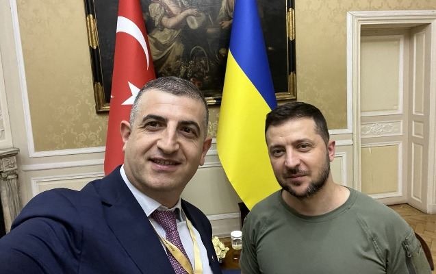 Bayraqdar Zelenski ilə görüşdü 