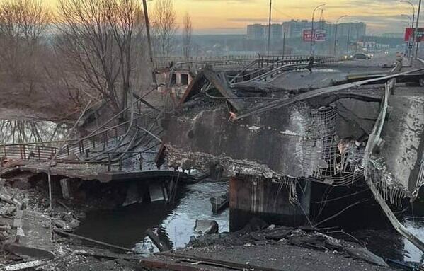 Ukrayna Antonovski körpüsünü yenə vurdu 