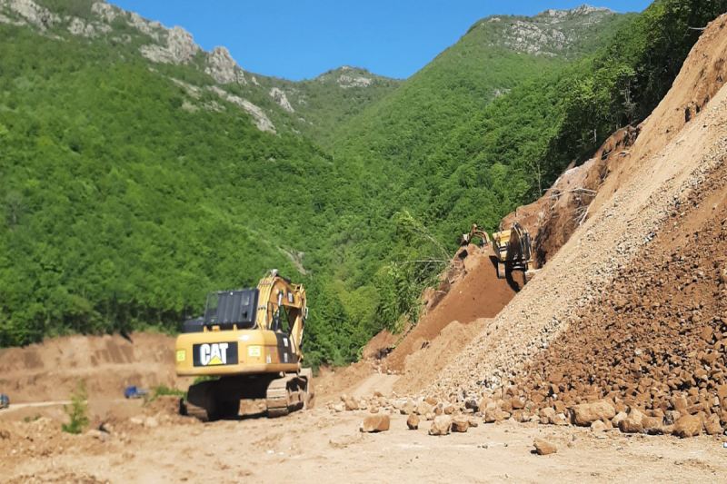 Laçın dəhlizinə alternativ yolun Ermənistan hissəsinin tikintisinə əlavə 20.7 milyon dollar ayrılıb 