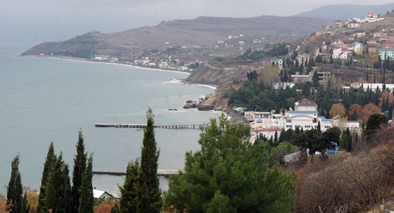 Krım rəhbərləri ailələrini yarımadadan çıxardı 