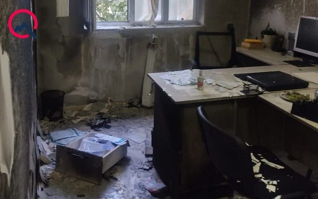 Lombardı soyub yandırdılar - Yaşayış binasında təhlükə yarandı 