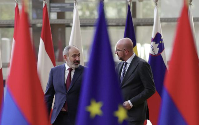 Şarl Mişel Paşinyana da zəng etdi 