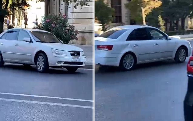 Bakıda küçənin ortasında qadını bıçaqlayıb maşınla qaçdı - Video