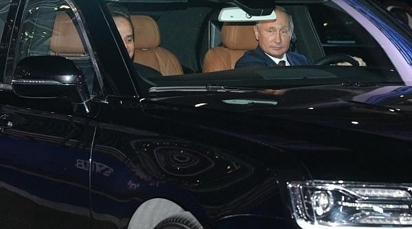 Putin Krım körpüsündə niyə \"Aurus\"la deyildi? - Video