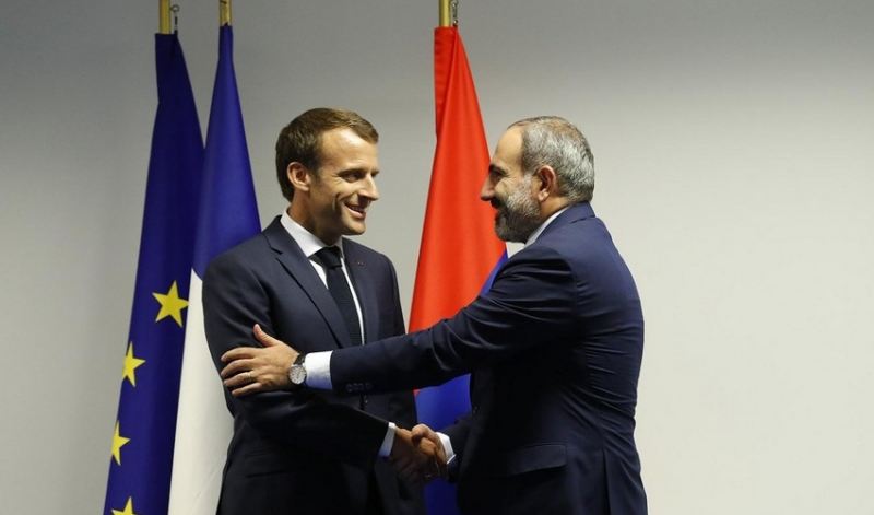 Makronun Cənubi Qafqaz siyasətindəki səhvlər: Paris nə əldə etməyə çalışır?