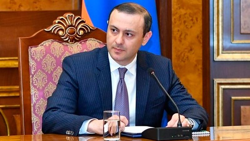 Bakı ilə sülh müqaviləsinin yalnız bir bəndində razılıq əldə olunub - Armen Qriqoryan
