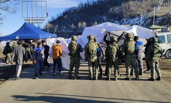 Sülhməramlıların daha 20 avtomobilinin aksiya ərazisindən keçidinə şərait yaradılıb 