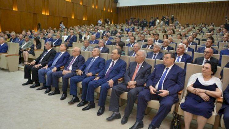 YAP rəhbərliyində təcili toplantı