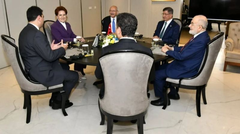 Ərdoğanın rəqibi kim olacaq: Kılıçdaroğlu \"altılı masada\" güzəştə gedəcəkmi?