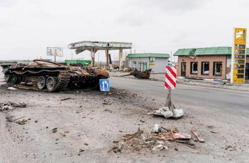 Ukrayna ordusu rusların iki silah anbarını partlatdı 